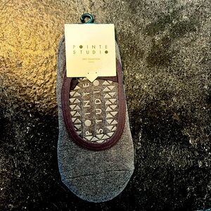 New with Tags - Pointe Studio Grippy Socks - M/L